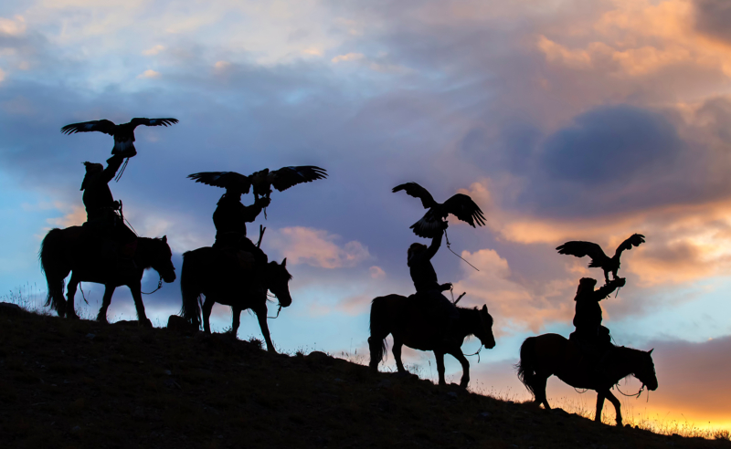 Hunting Eagles Sami hunters, hunting eagles